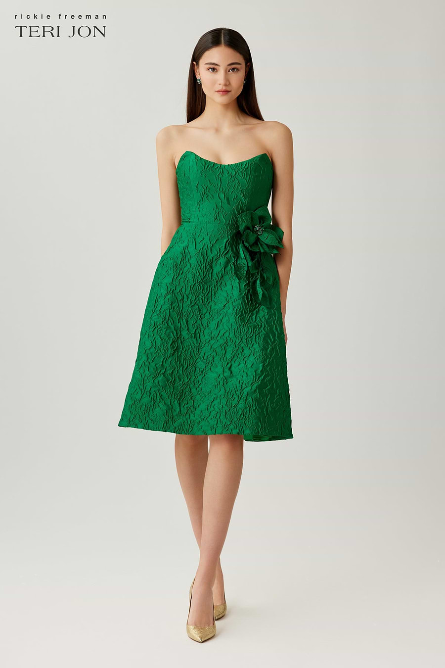 teri jon by rickie freeman cocktail dress Taffeta Asymmetrical Crepe Sheath Size 6 polished finish Teri Jon Stretch Crepe 3D