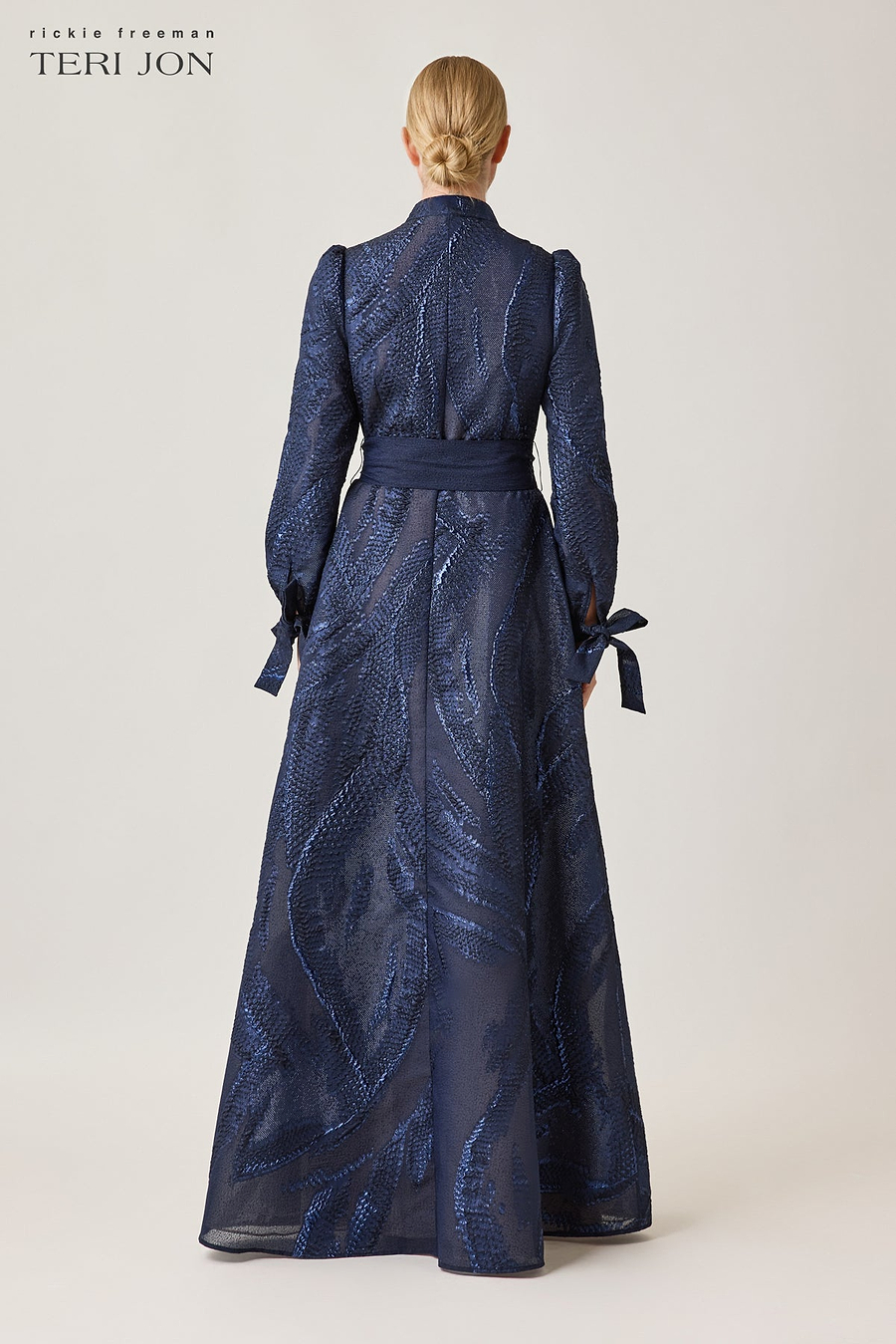 Color_Navy Sapphire