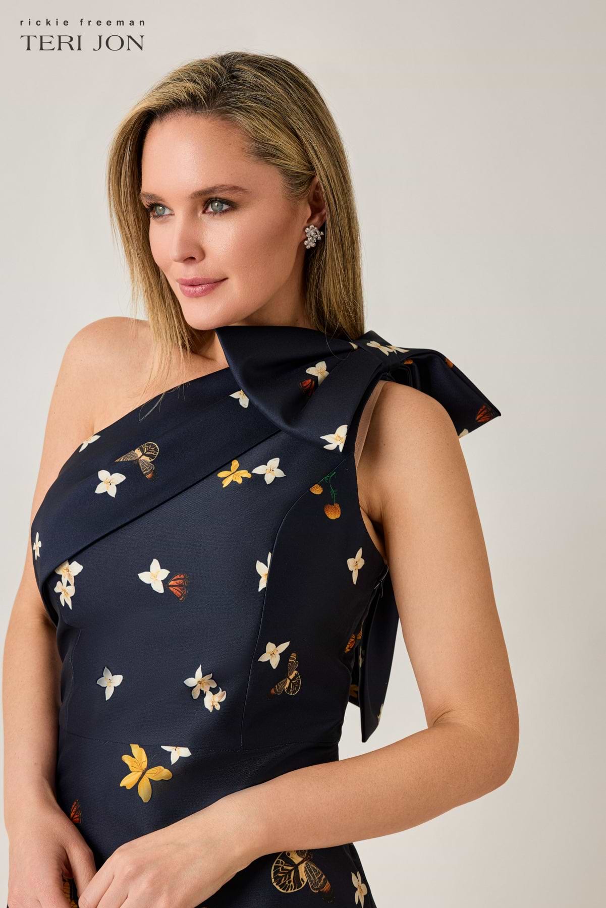 Color_Navy Multi