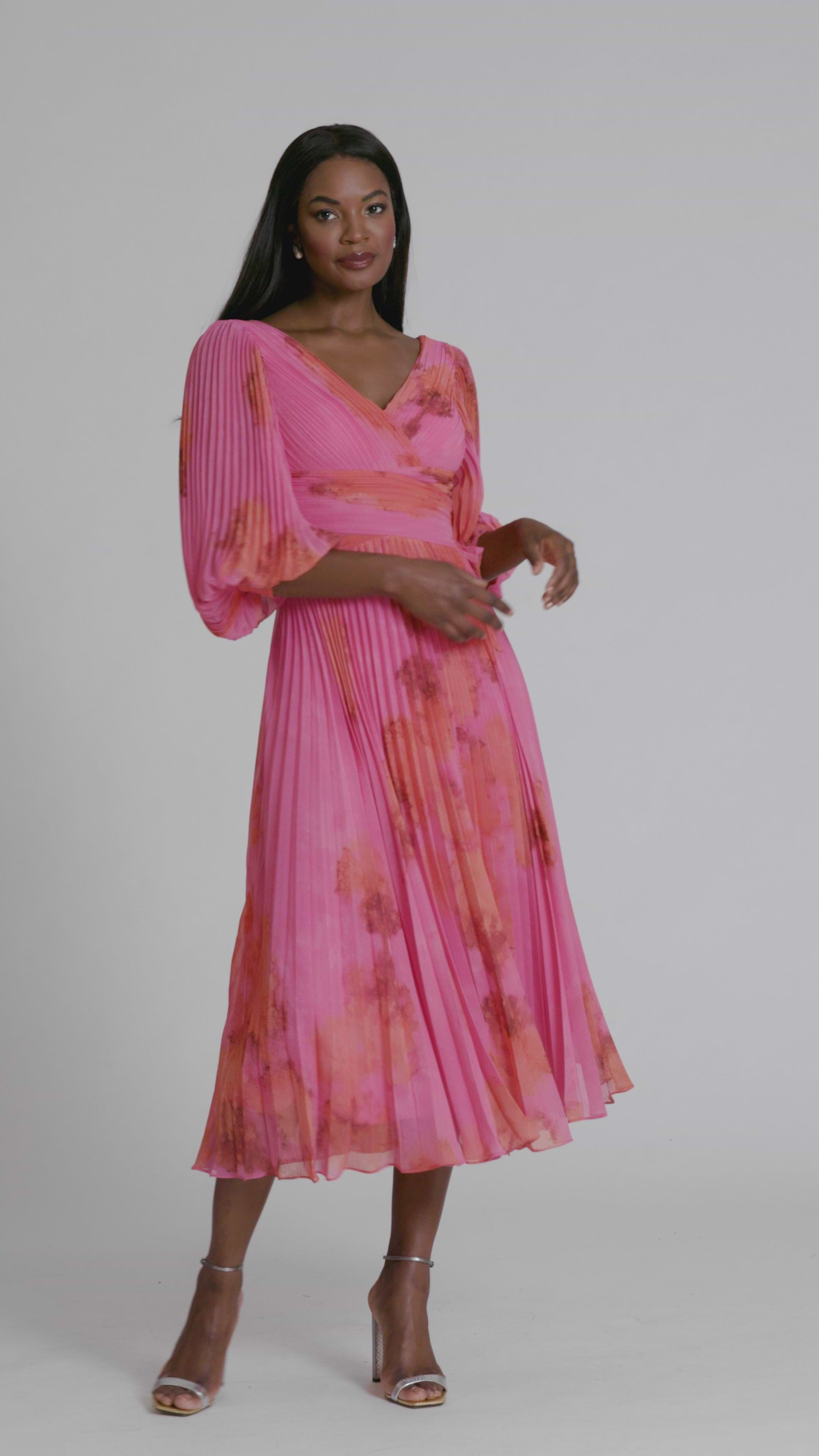Printed Chiffon Pleated Full Sleeve Dress –