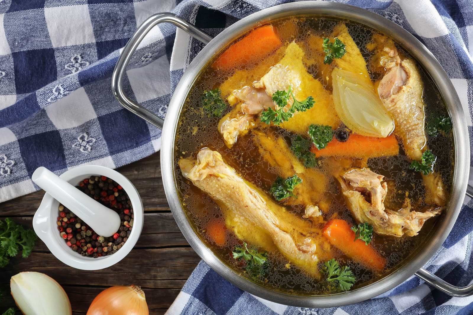 Chicken soup bone broth