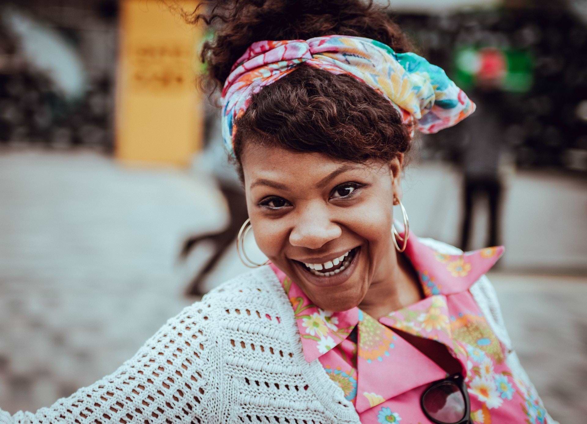 Perimenopause supplements: a smiling woman