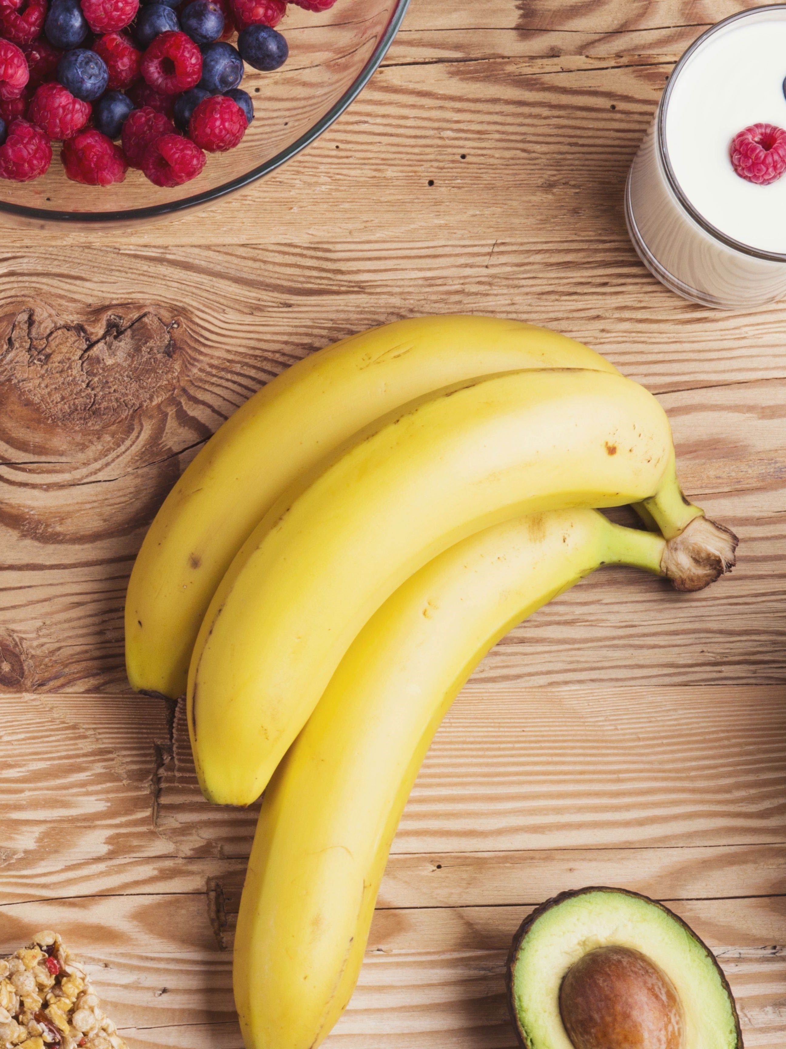 BEST FOODS FOR MARATHON RUNNERS: PRE-RACE FUEL & POST-RUN RECOVERY