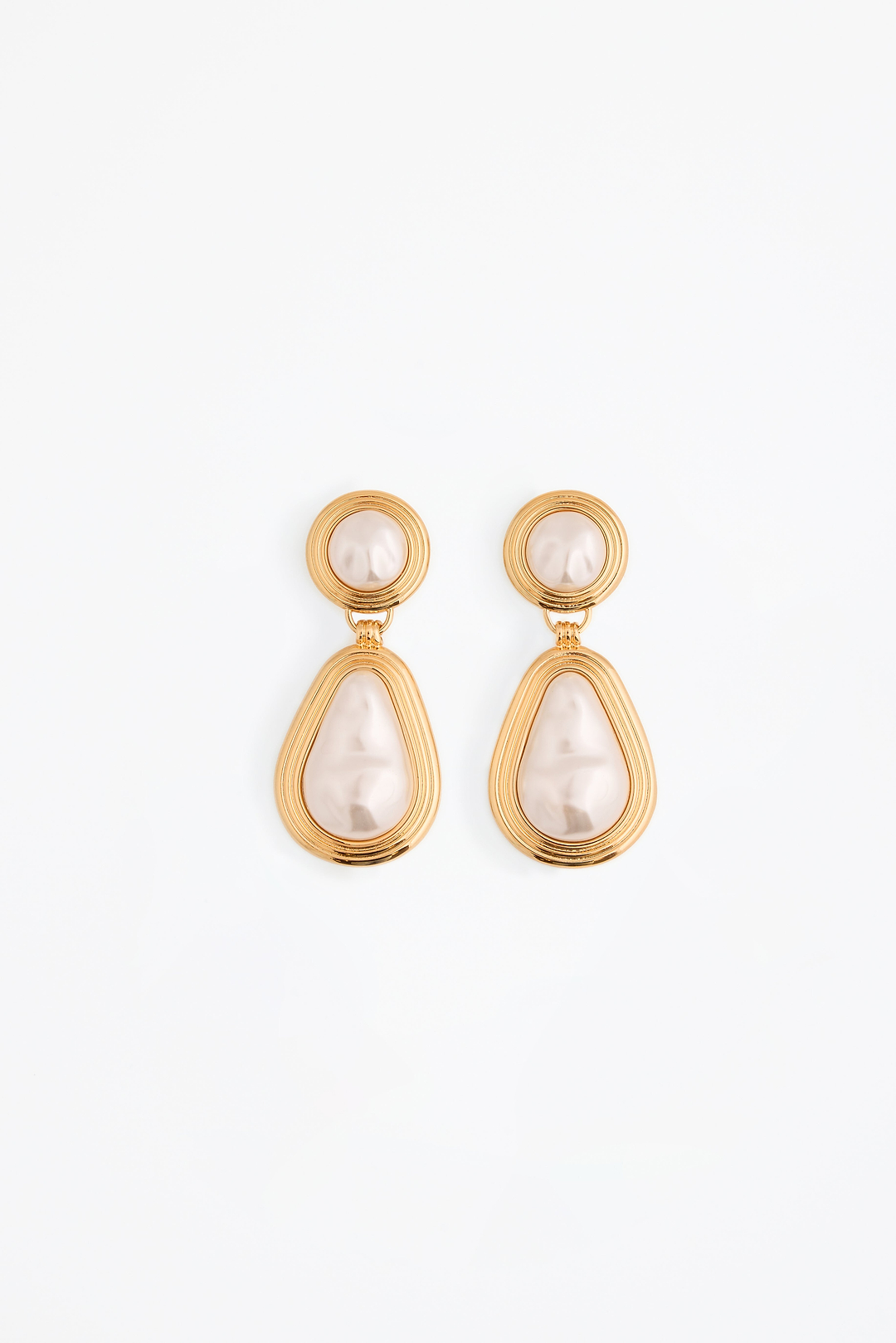Pearl Drop Earring (Gold)