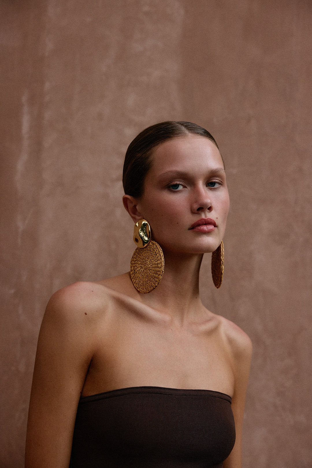 Rattan Disc Earring (Gold/Rattan)