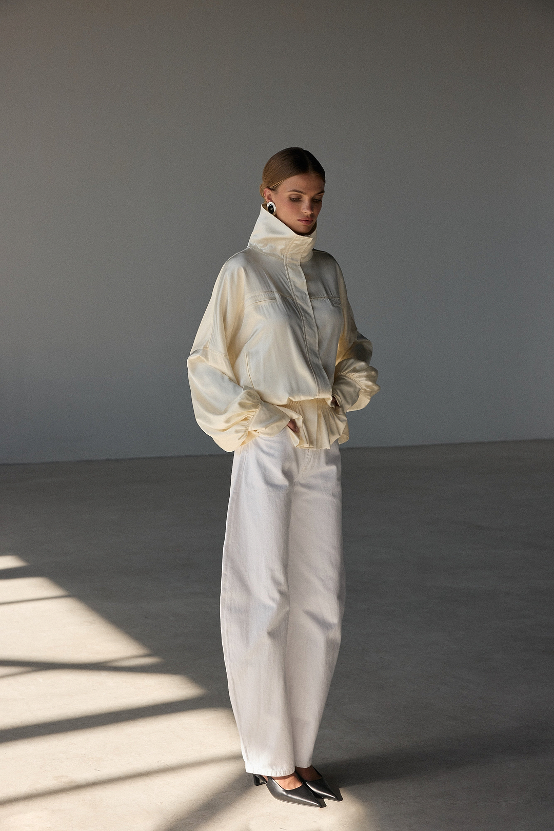 The Barrel Jean (White)