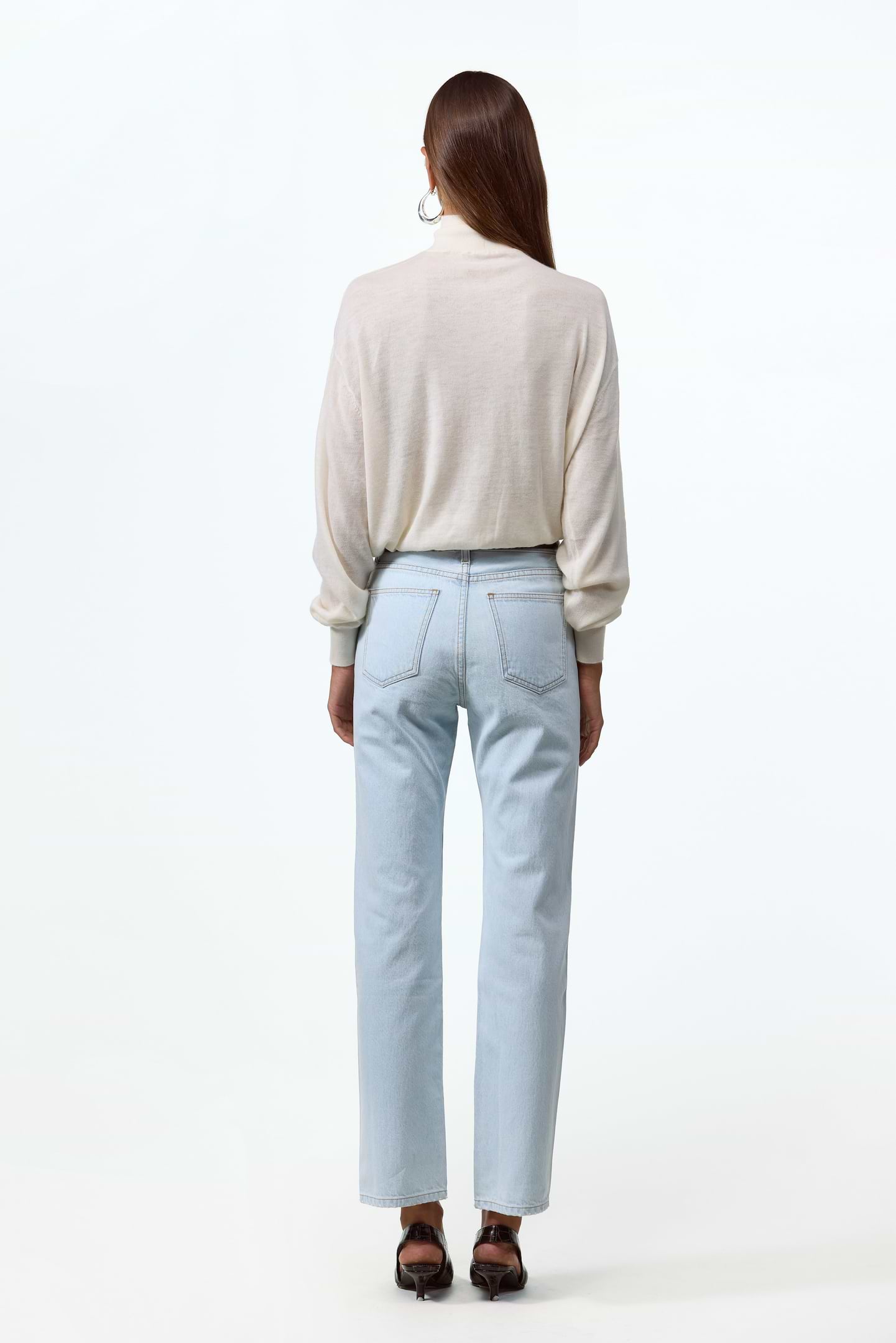 The Straight Ankle Jean (Vintage Light)