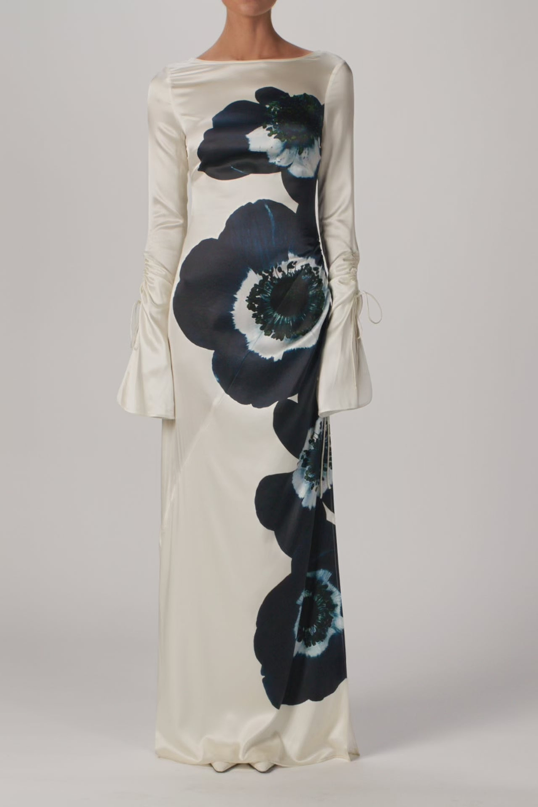 Silk Floral Gown (Cream/Navy)