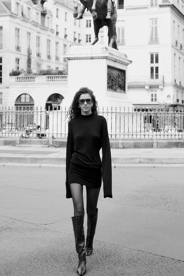 Lightweight Knit Mini Dress (Black)