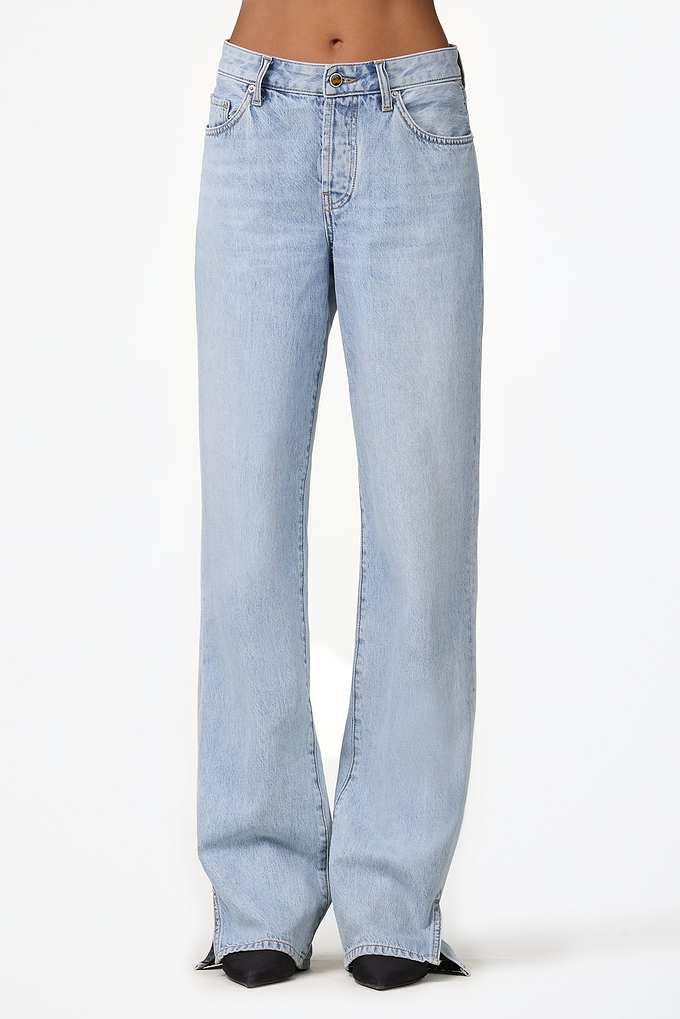 The Relaxed Low Rise Jean (Lived in Medium)