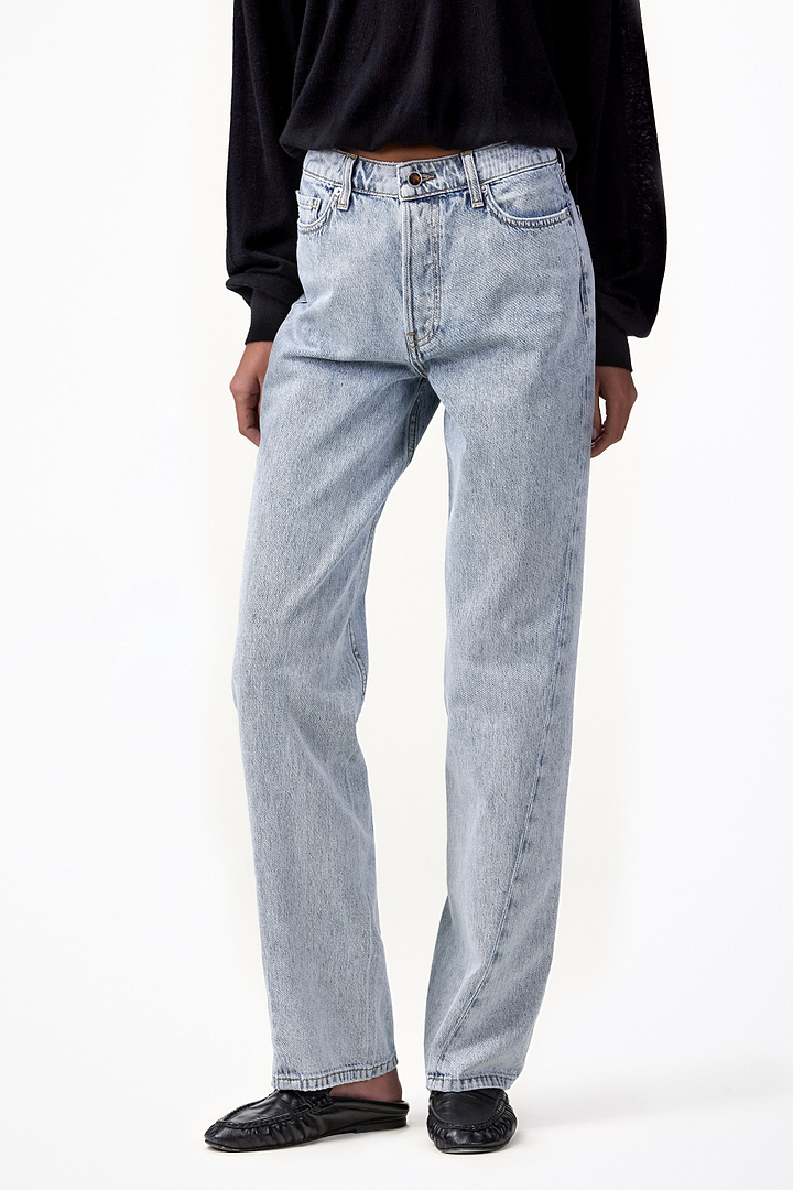 The Relaxed Twist Jean (90s Light)