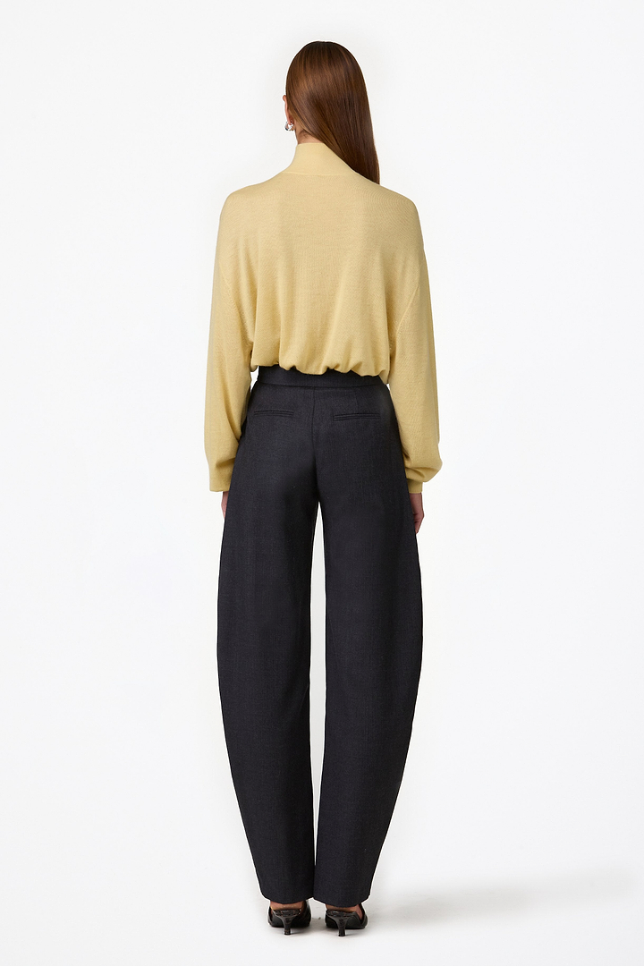 Relaxed Cashmere Turtleneck (Wheat)