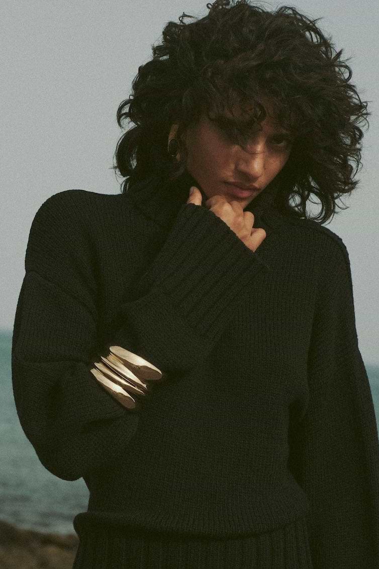 Layered Tower Bangle (Gold)