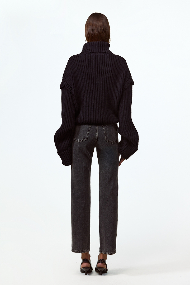 The Straight Ankle Jean (Stone Black)