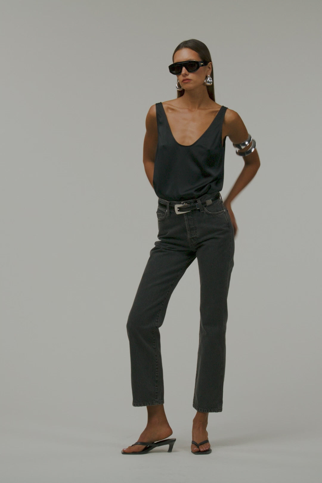 The Straight Ankle Jean (Stone Black)