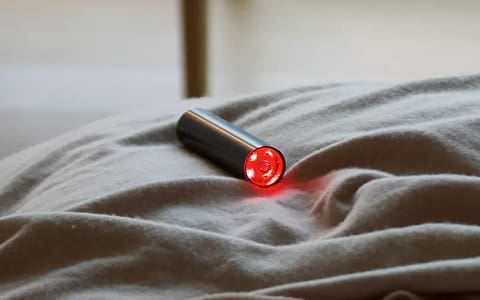 LYMA Laser home device for glowing skin