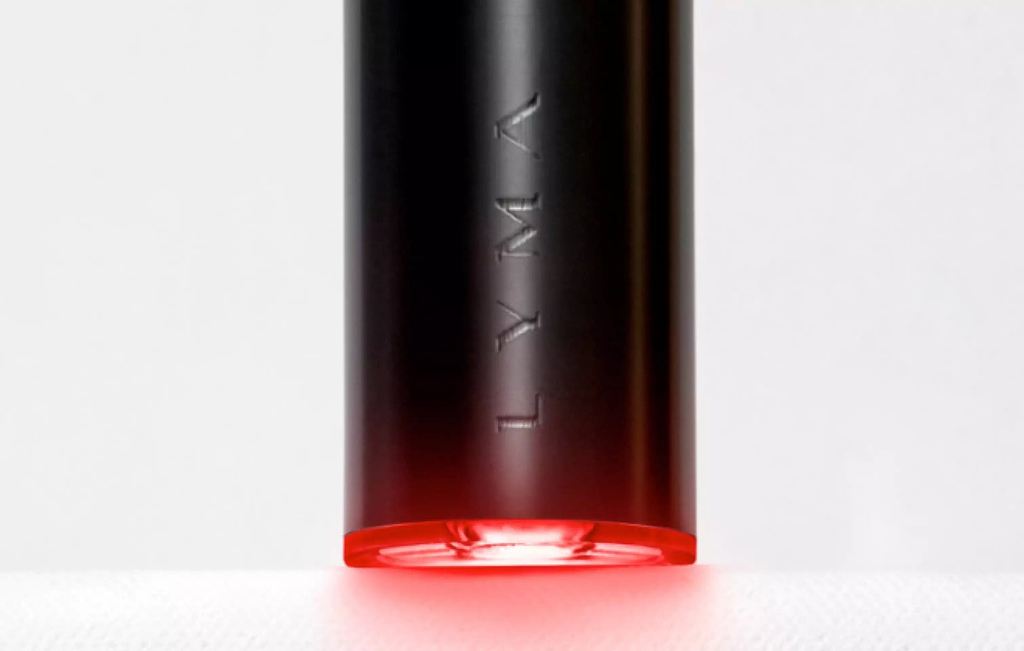 The Ultimate Gift Guide for the Sophisticated Woman in Your Life