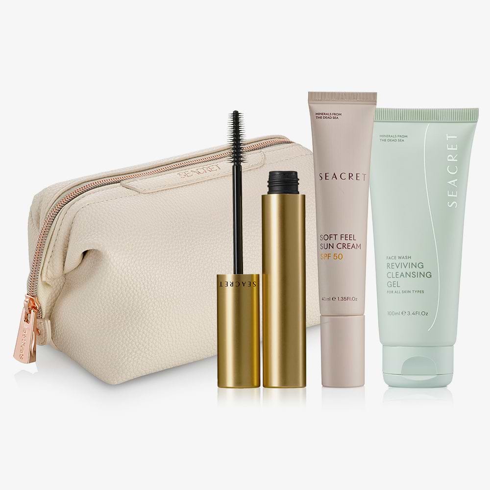 Must Have in a Bag: מסקרה שחורה + קרם הגנה + סבון פנים + תיק