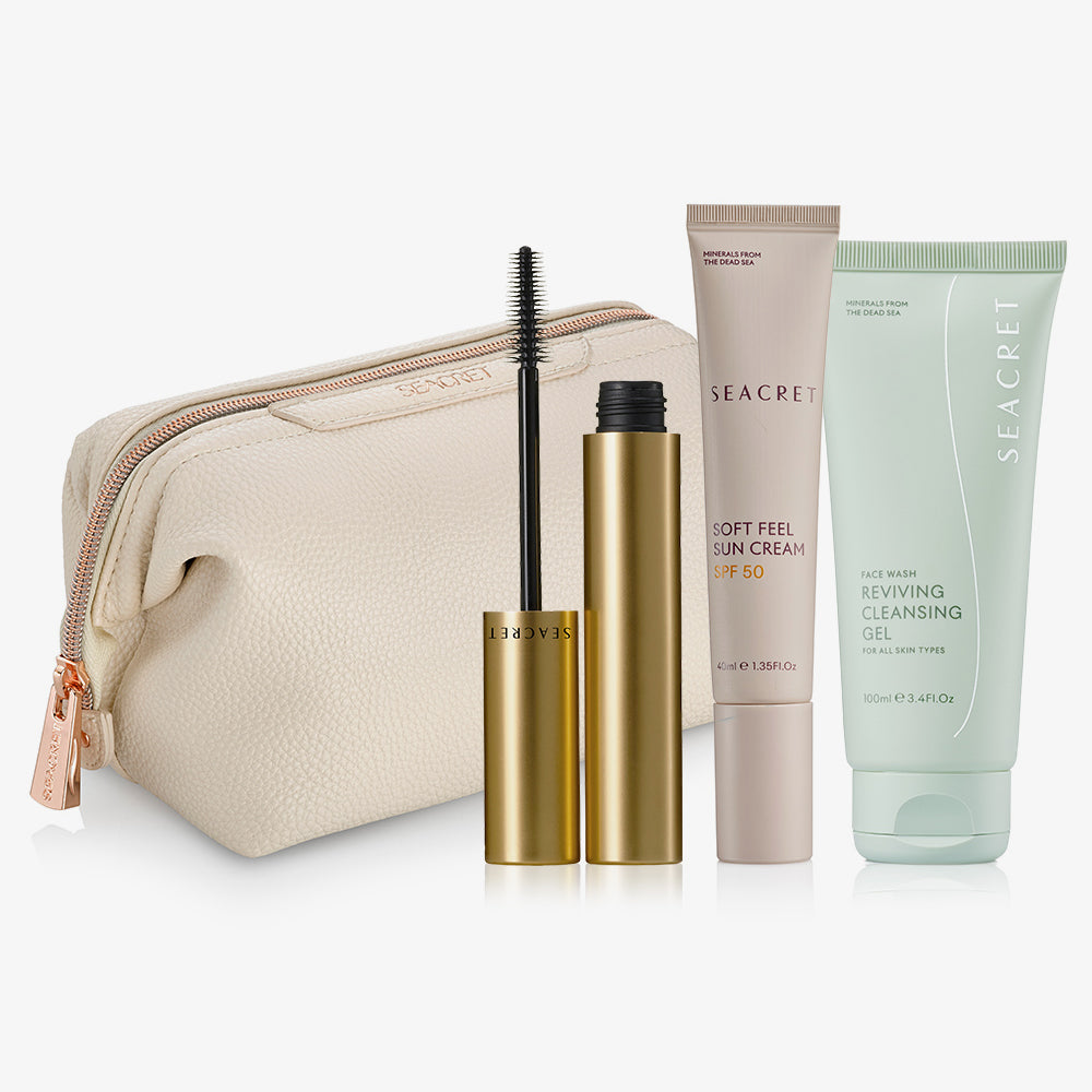 Must Have in a Bag: מסקרה שחורה + קרם הגנה + סבון פנים + תיק