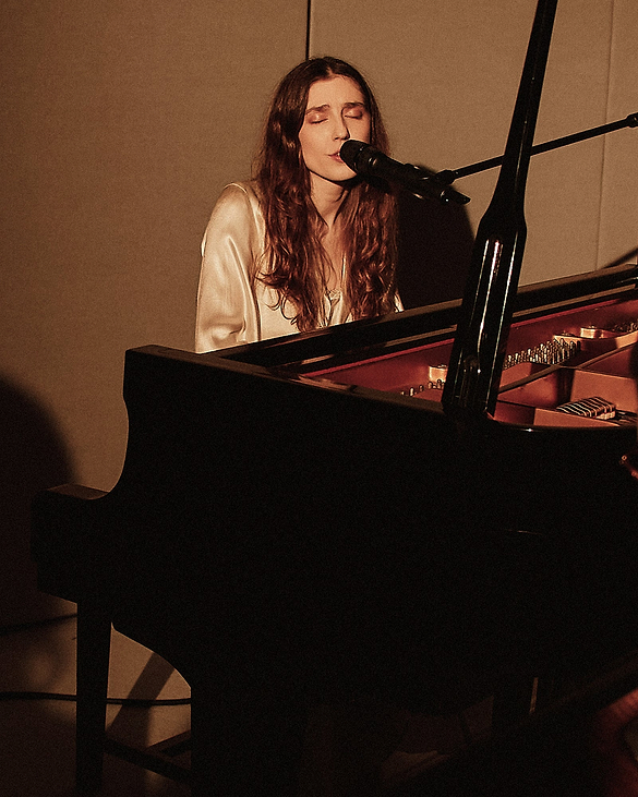 1600x2000_ _SPLIT_BANNER_BIRDY_1