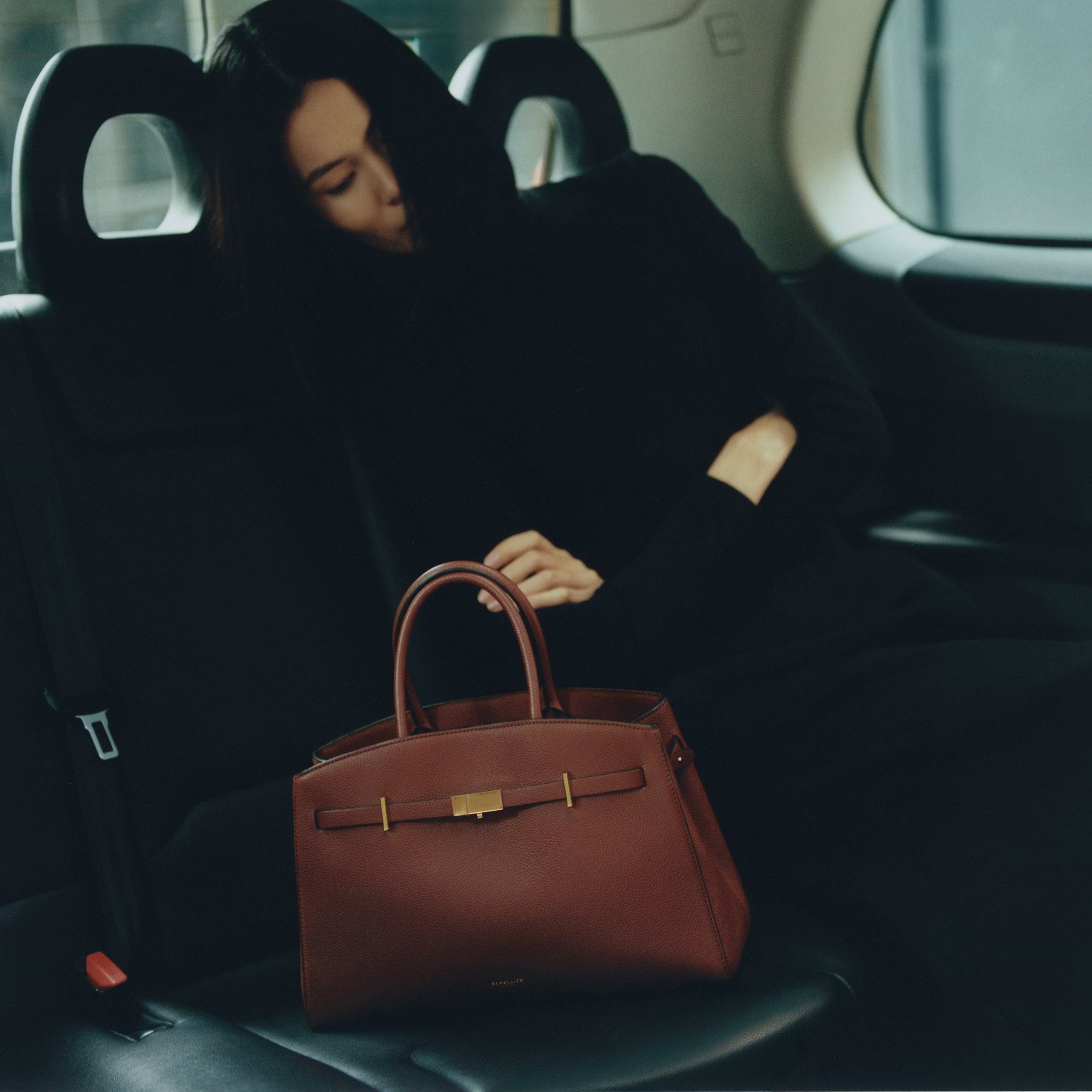 The Midi Hudson | Warm Brown Small Grain | DeMellier