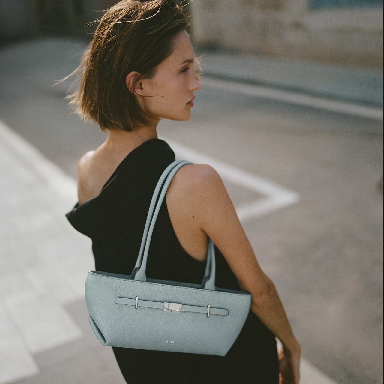 The New York Shoulder
