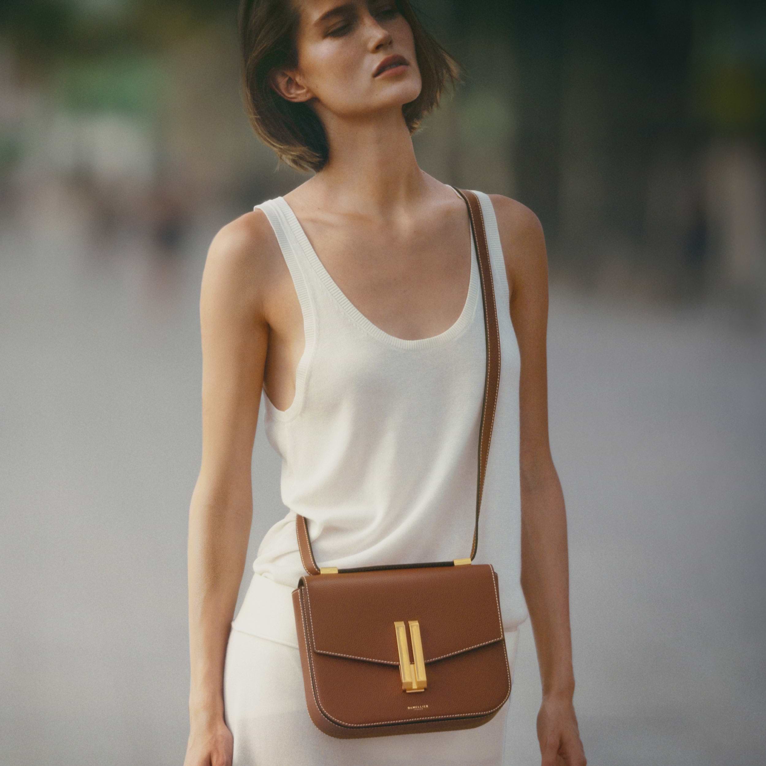 The Vancouver | Tan Small Grain Ecru Stitching | DeMellier