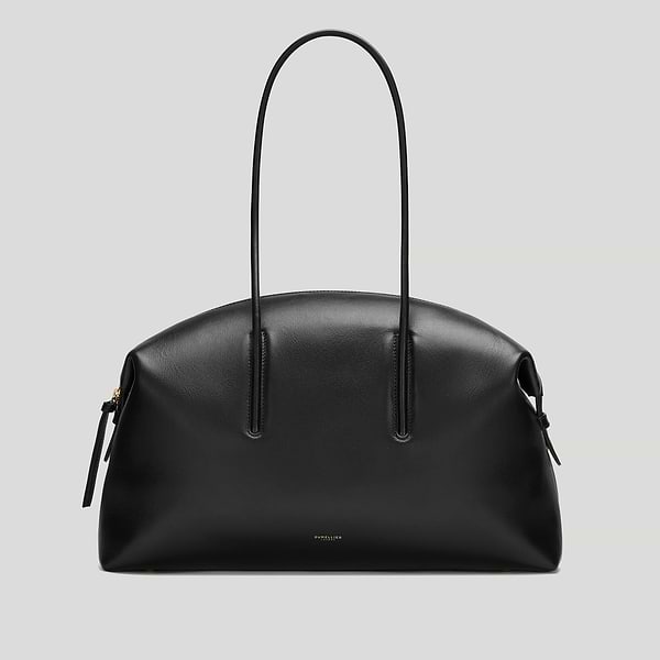 D121THESTOCKHOLMFINEGRAINLEATHERBLACK_01_60f35a61 e72e 4df5 b1a9 7c5e5da1c439