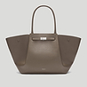 D90NEWYORKSMALLGRAINLEATHERDARKTAUPE_01_62cab5e7 dd4c 4999 b30c 06adfd45e56c