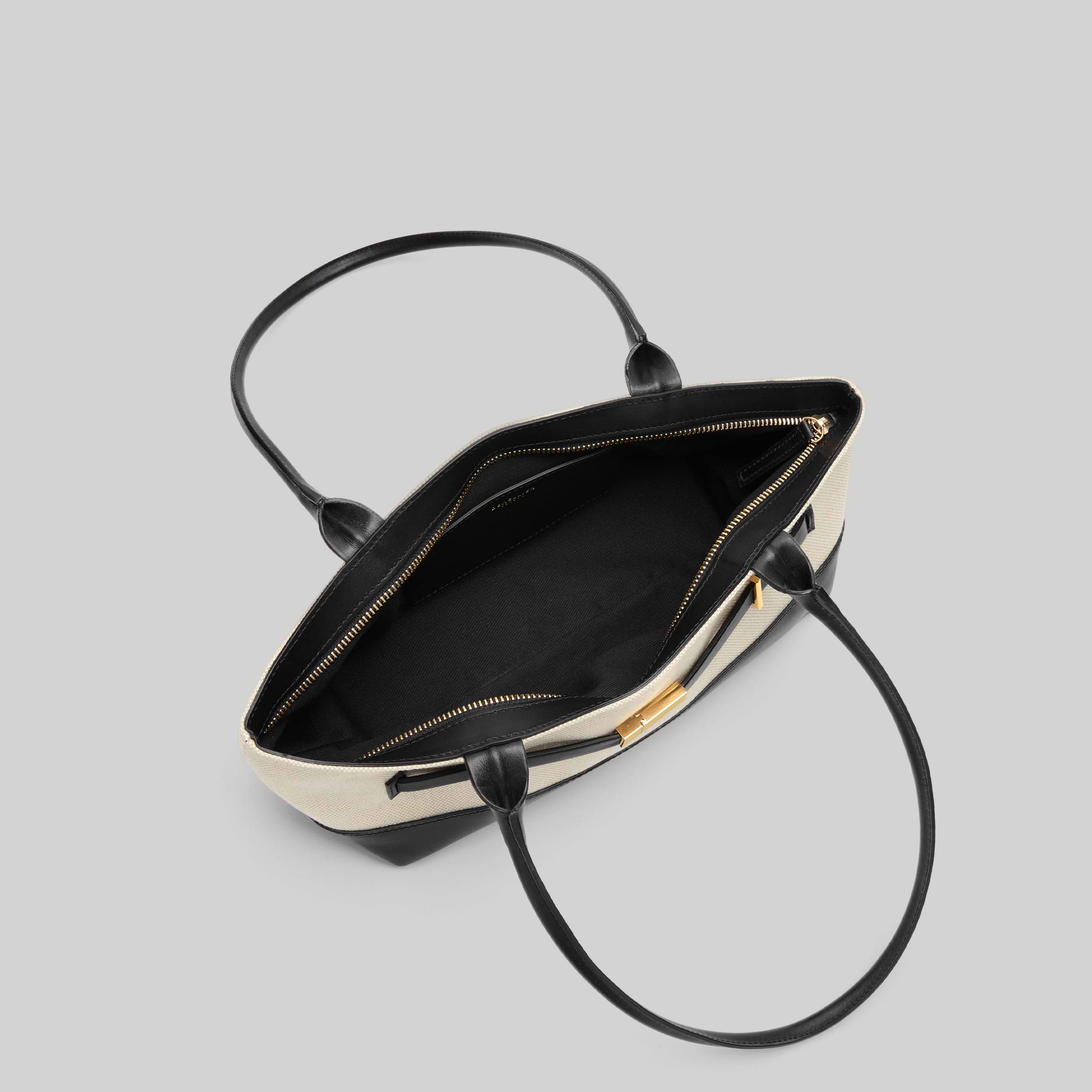 The New York Shoulder | Salt & Pepper Canvas Black Smooth | DeMellier
