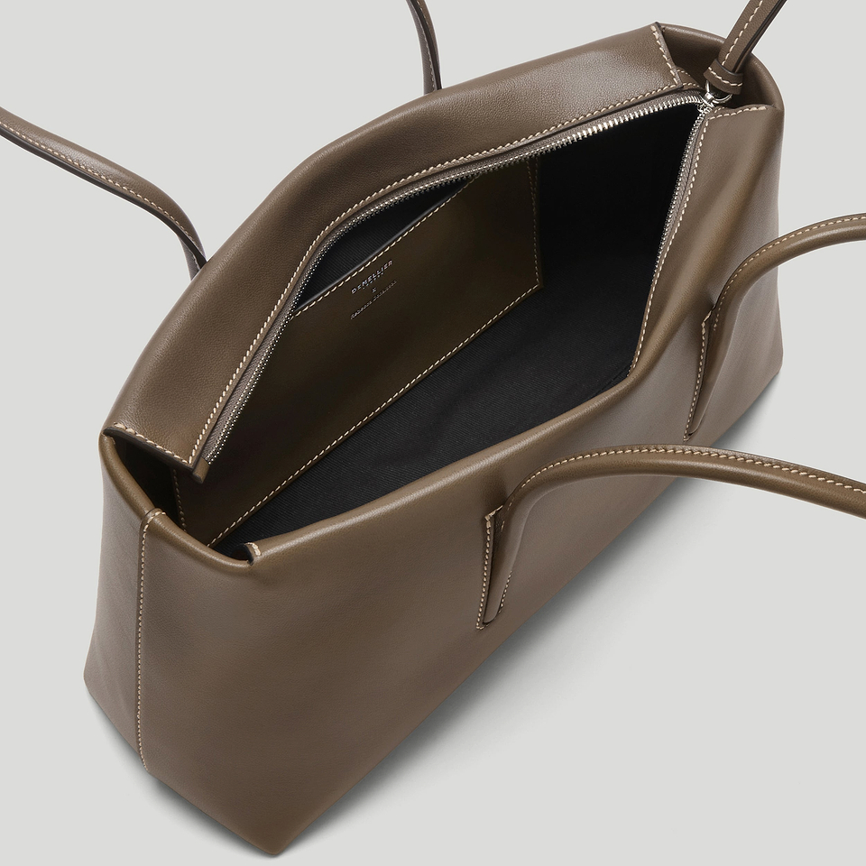Rebecca Donaldson x The Stockholm Shoulder
