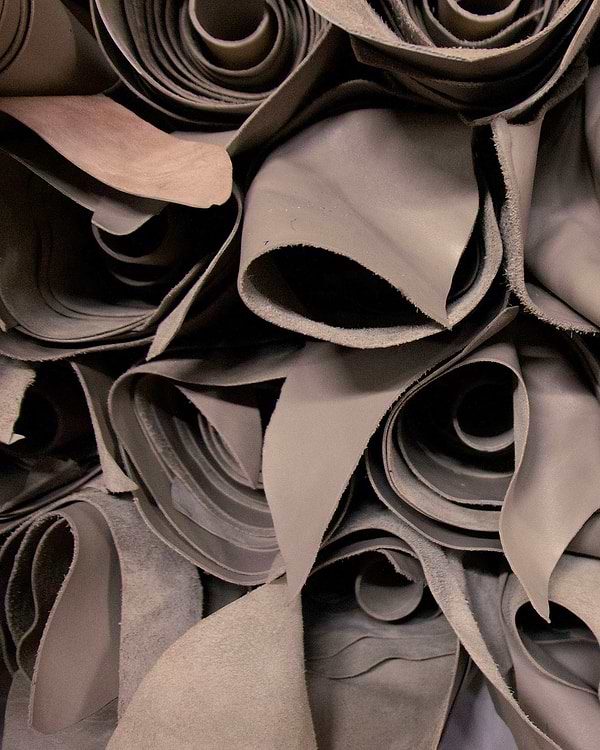 leather_d9eeba8b fbc1 406d a2d3 5e2bb72f98d8