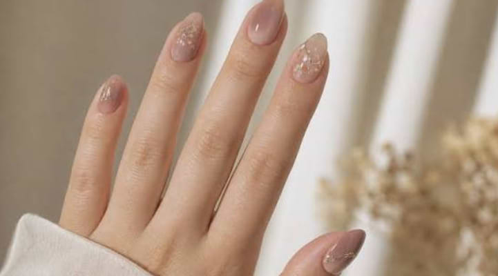 Statement nail design by Love Nails