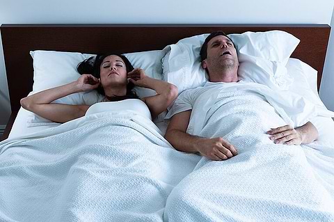 husband snoring and partner upset