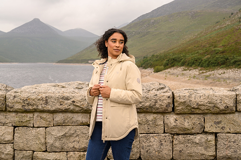 Tess insulated coat in cream