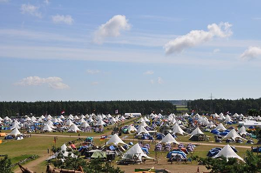 Girls Guide to Festival Packing - Lighthouse