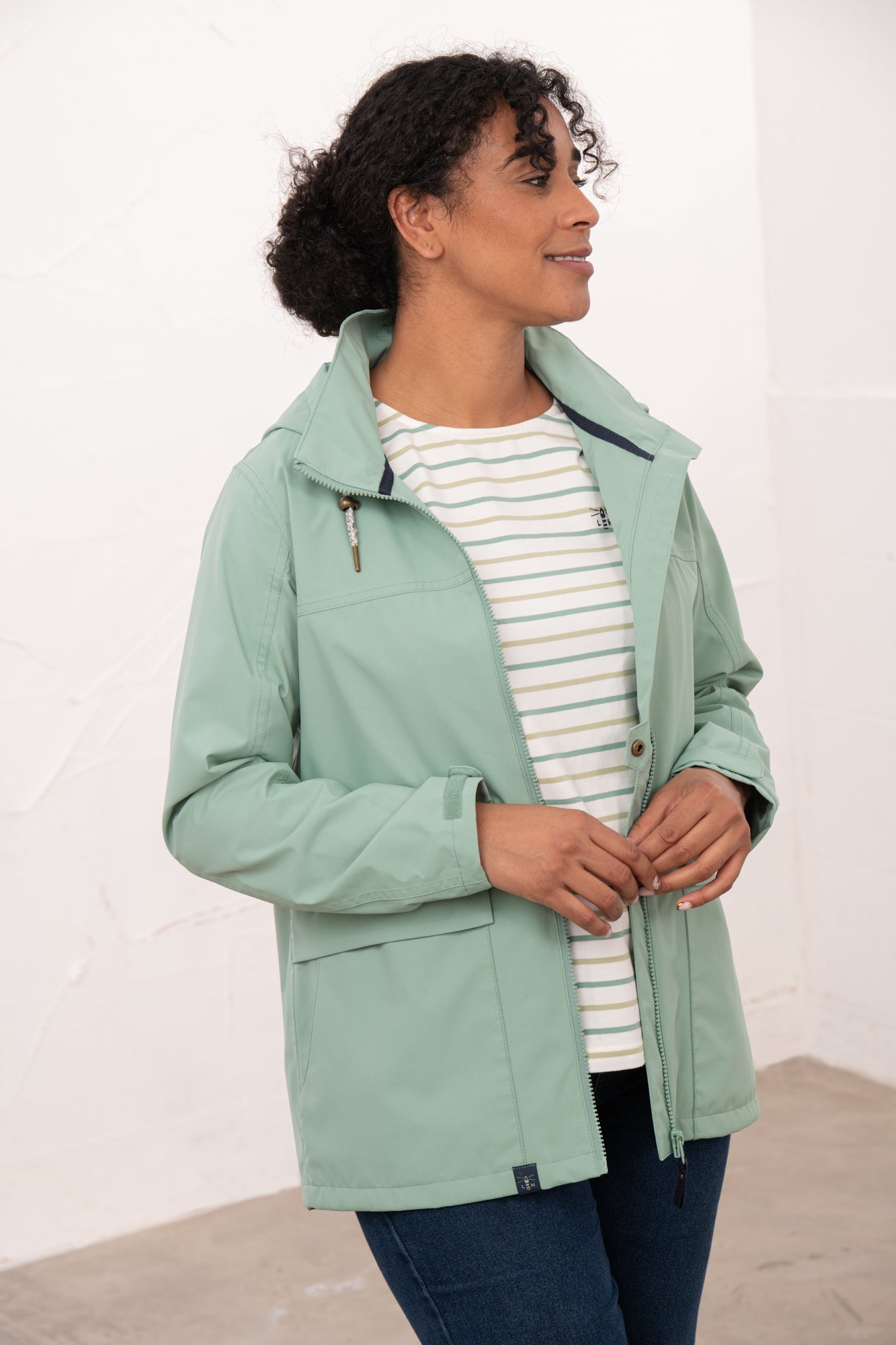 Beachcomber Jacket - Basil - Lighthouse