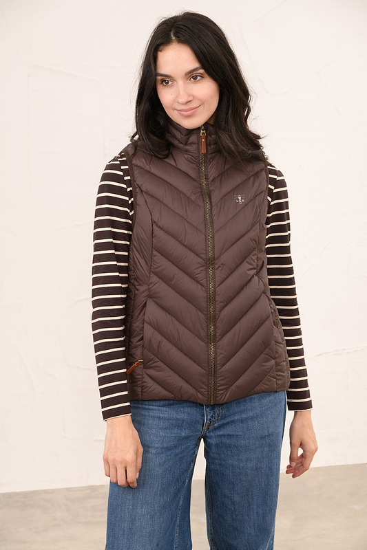 Laurel Gilet - Cocoa-Lighthouse