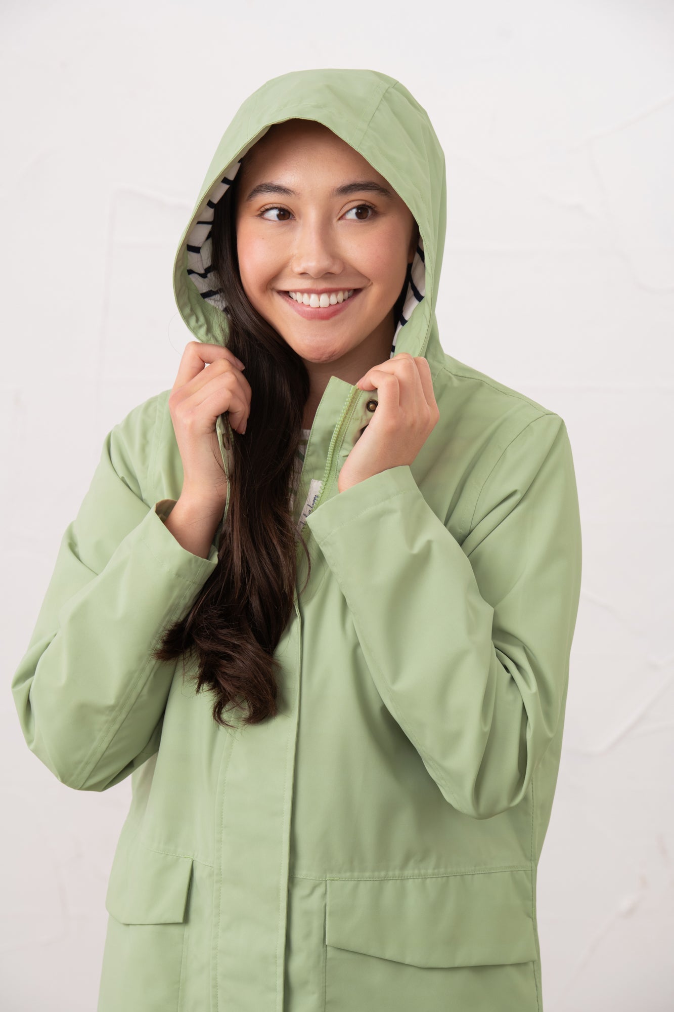 Long Beachcomber Jacket - Pistachio - Lighthouse