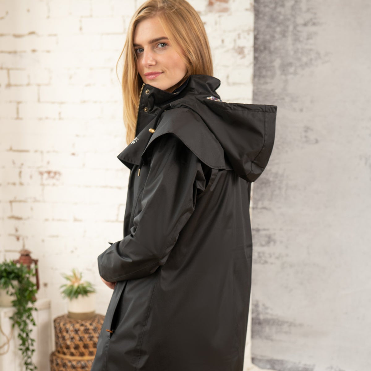 Outrider 3/4 Length Waterproof Raincoat - Black-Lighthouse