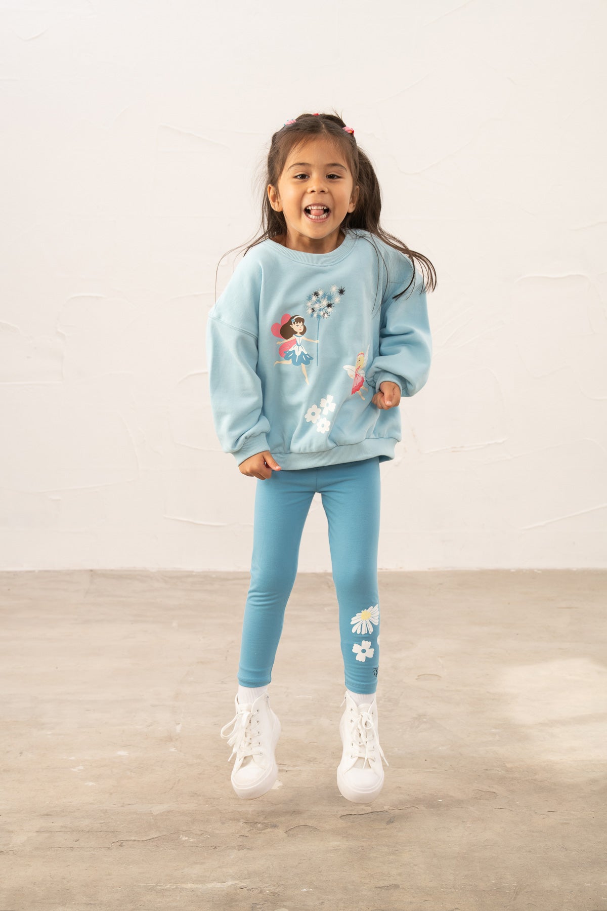 Flora Sweatshirt - Fairy Print - Lighthouse