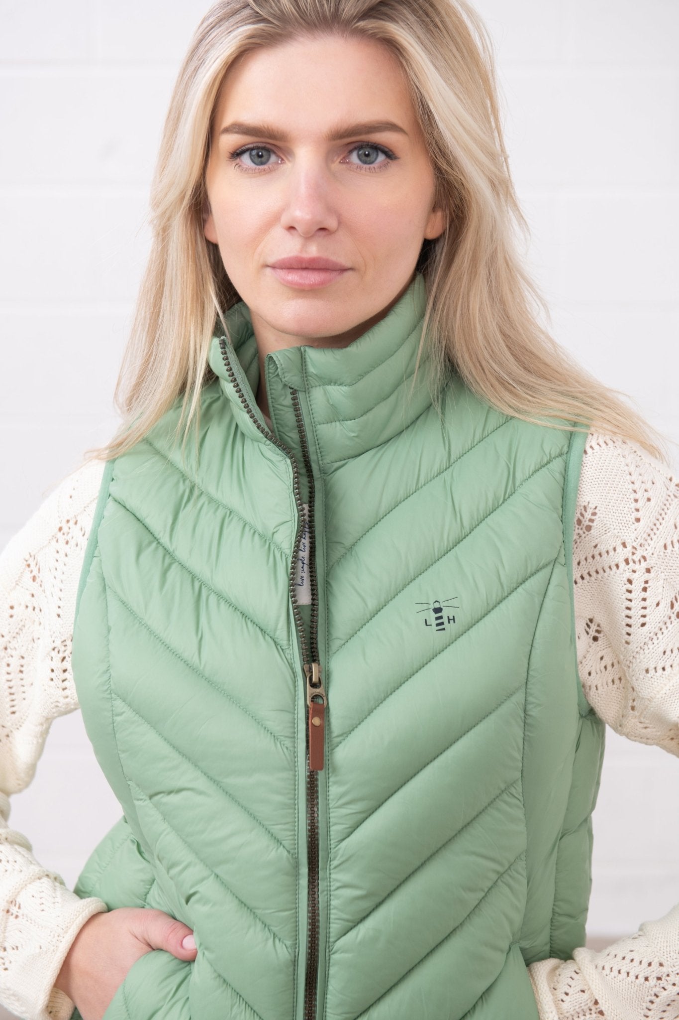 Laurel Gilet - Soft Sage - Lighthouse