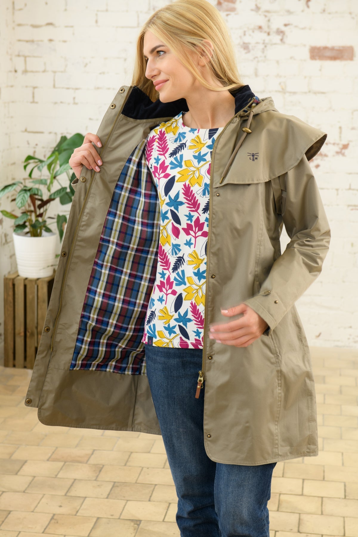 Outrider 3/4 Length Waterproof Raincoat - Fawn - Lighthouse