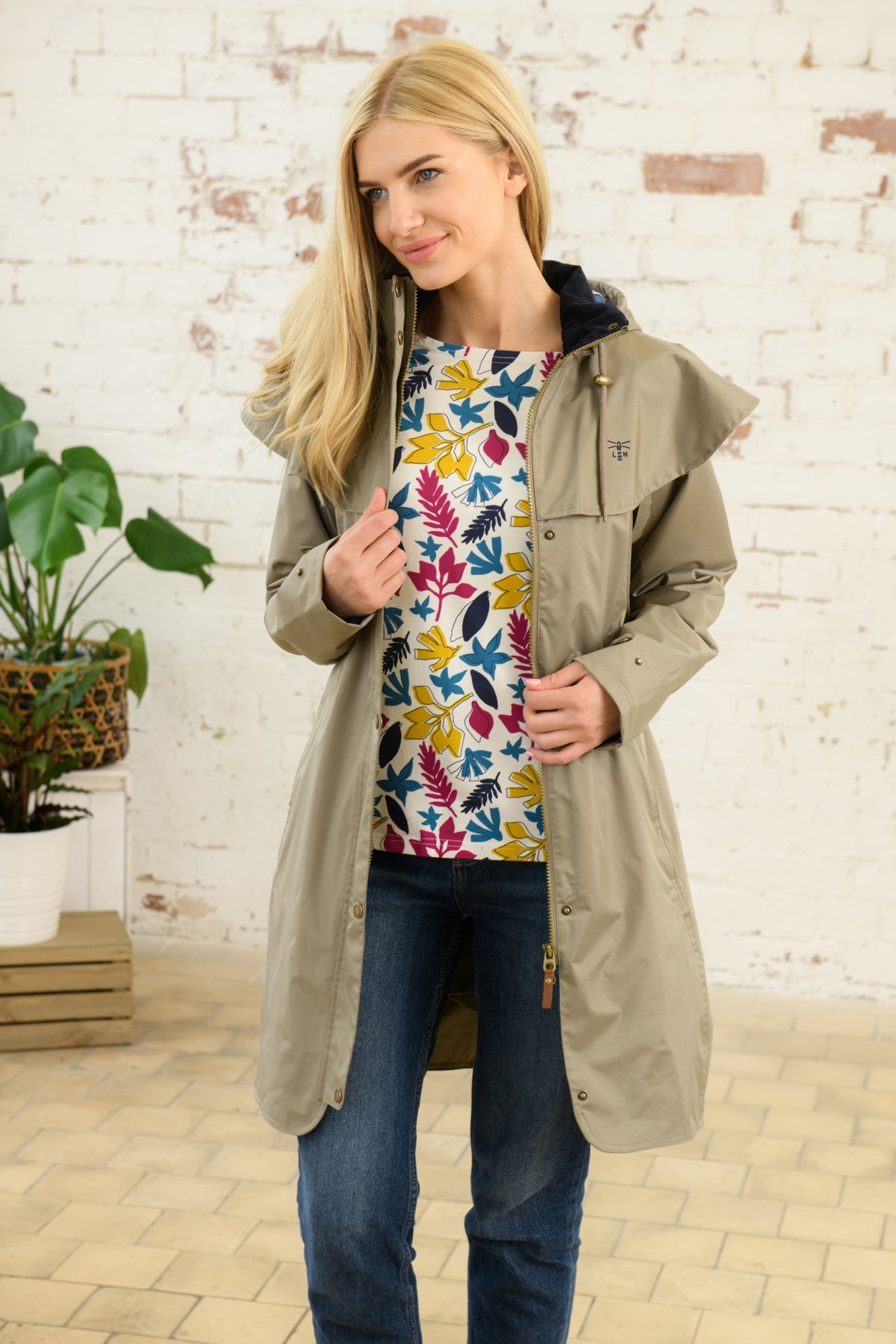 Outrider 3/4 Length Waterproof Raincoat - Fawn - Lighthouse