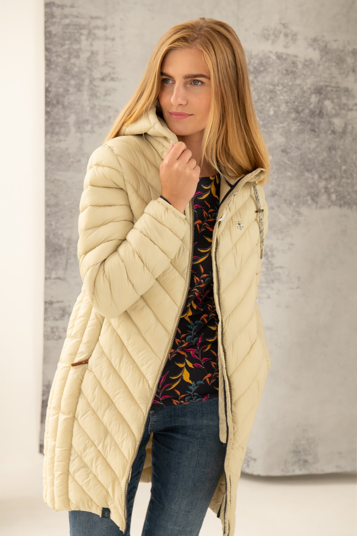 Laurel Coat - Almond - Lighthouse