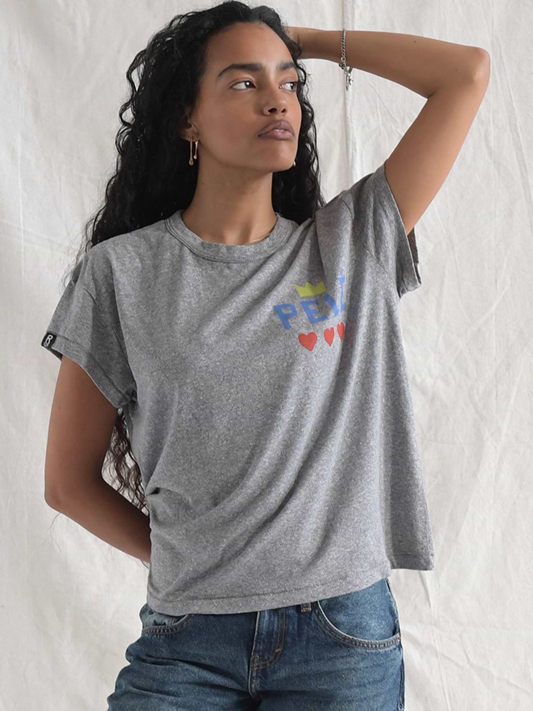 Pelé Love Women's Grey Tee - Roots of Fight Canada