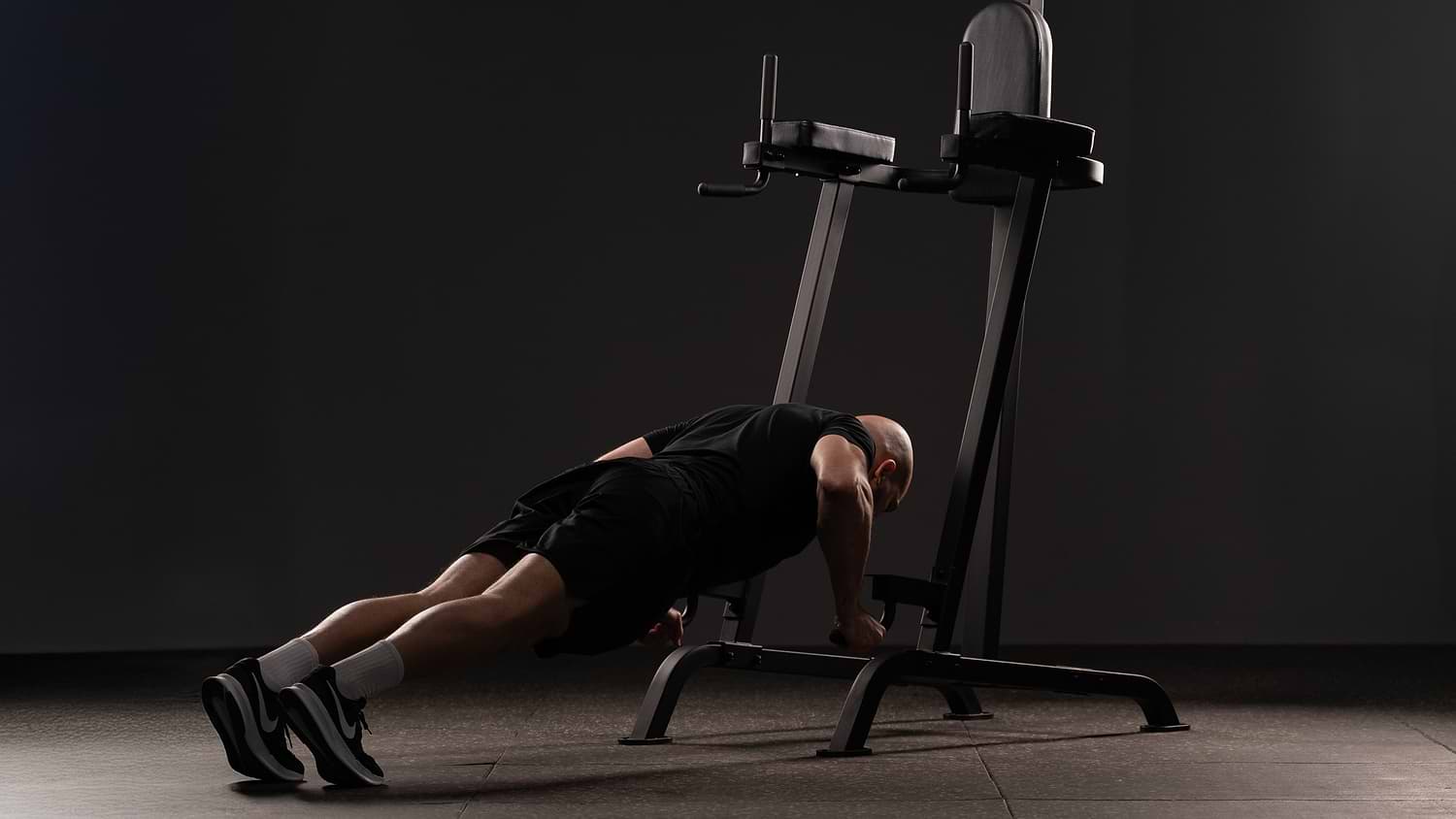 Plank mit Parallettes