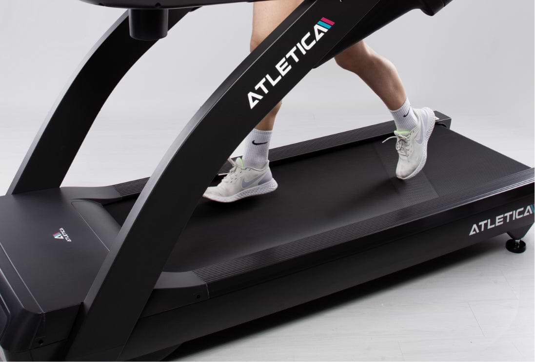 RunMaster Laufband: 8-fach Federung des Laufdecks 