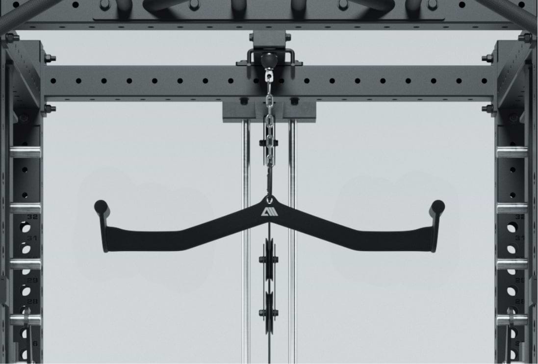 R8 Power Rack Defender: Vielseitiger Latzuganbau 