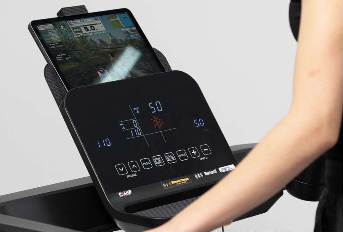 Fasttrack Laufband mit LED Display 